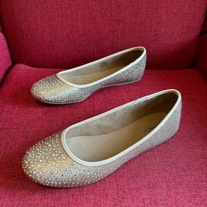 Style & Co. Angelynn Rhinestone Gold Flats size 8.5
